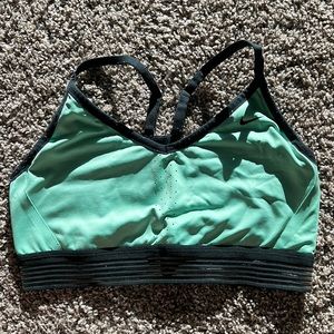 Nike dri fit light/medium support sports bra